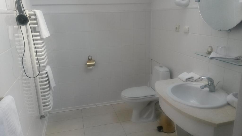 Marlen Hotel Rivne Extérieur photo
