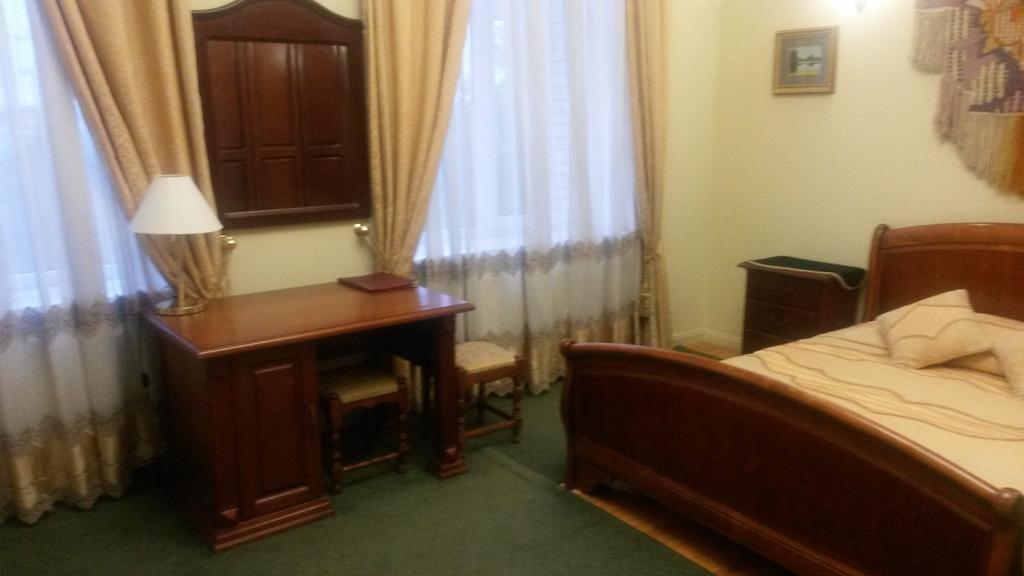 Marlen Hotel Rivne Chambre photo